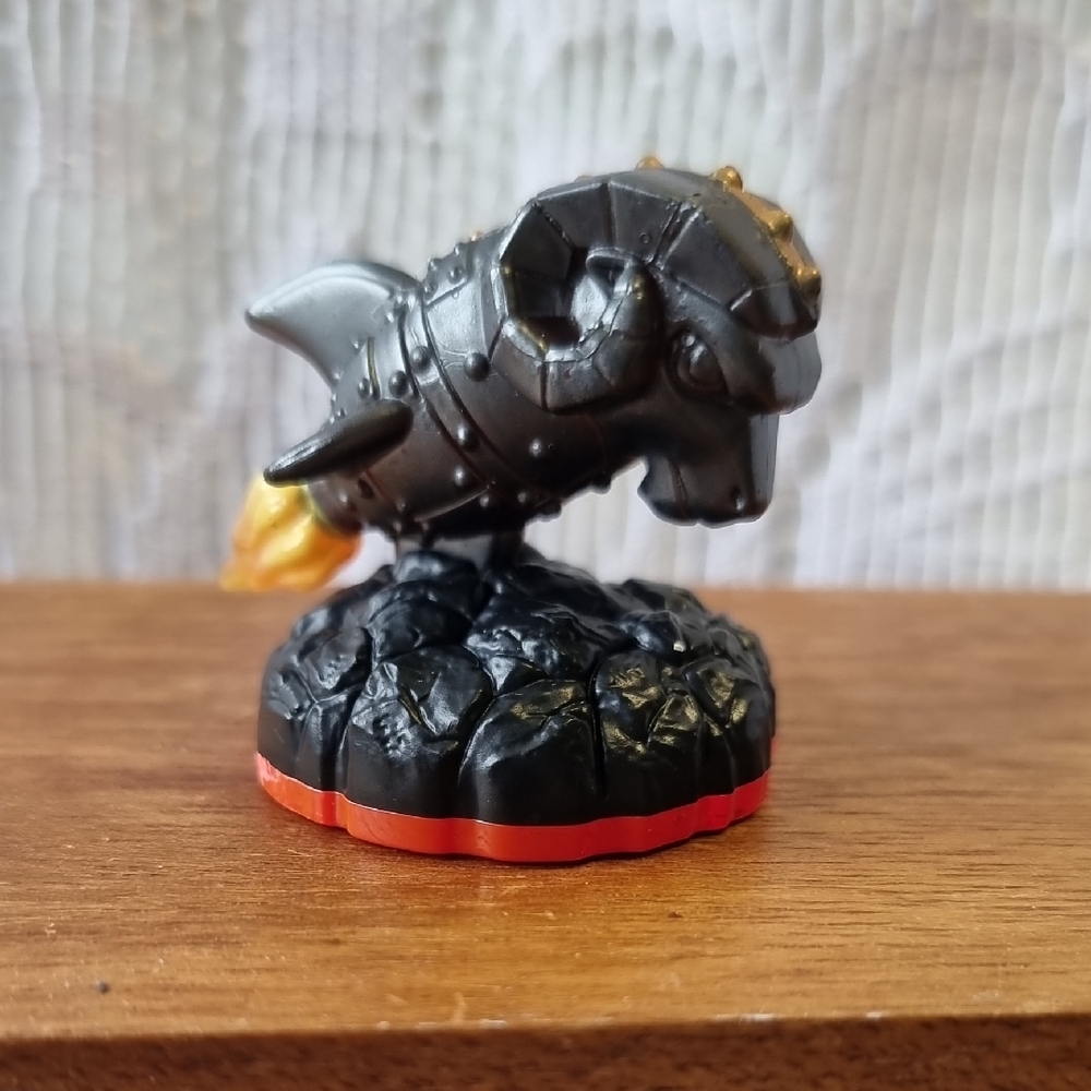 🌟FREE ADD-ON🌟 Skylanders Trap Team ROCKET RAM Figure (Red Base)